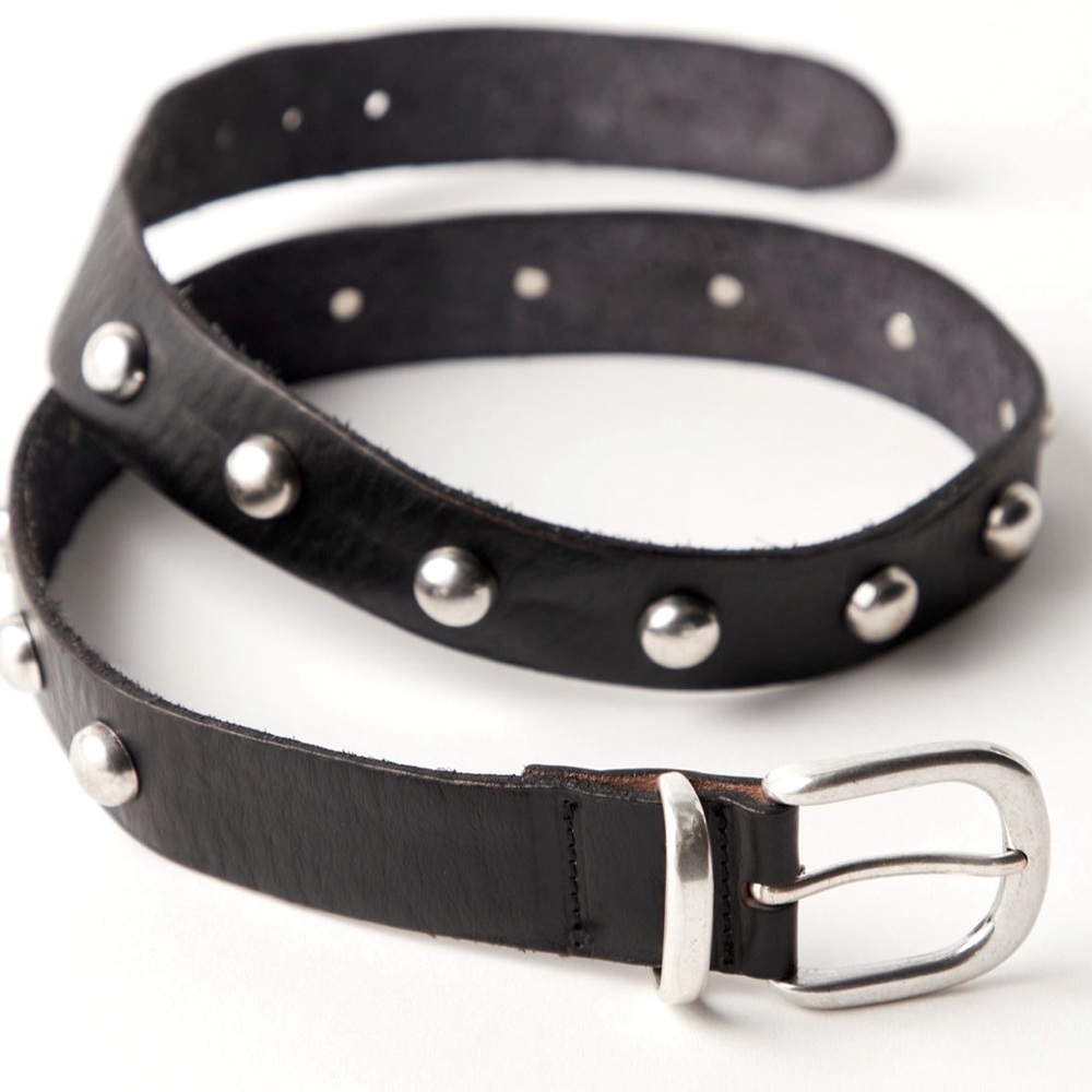 FREE PEOPLE • LEATHER STUDDED BELT